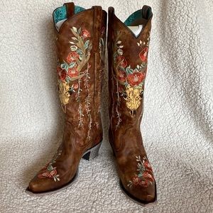 Corral handcrafted cowboy boots
